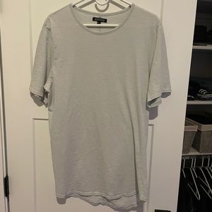 COPY - Elwood Curved Hem T-shirt - Light Blue (size L)